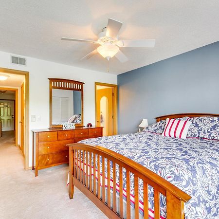 Cozy Lake Ozark Condo Rental With Grill, Pool Access 외부 사진