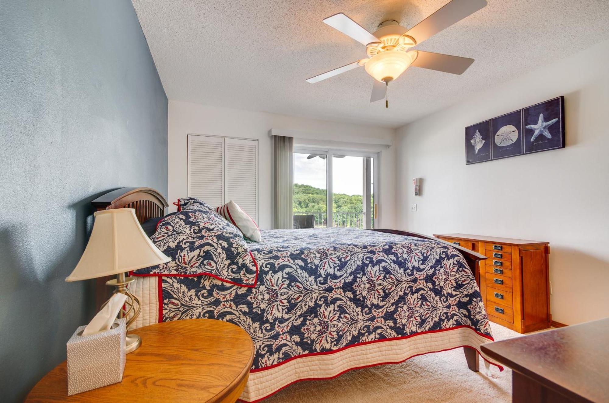 Cozy Lake Ozark Condo Rental With Grill, Pool Access 외부 사진